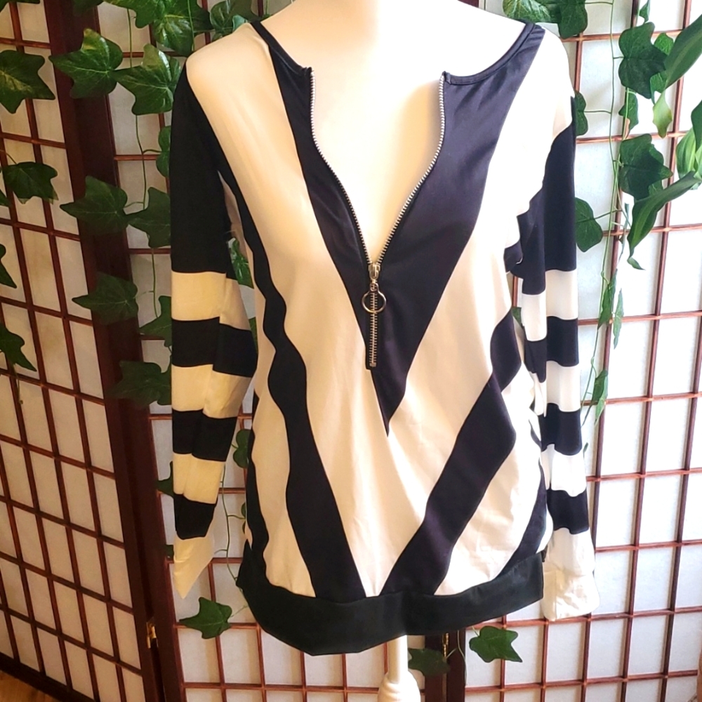 Women's Black and Off- White Front Half zip long sleeve